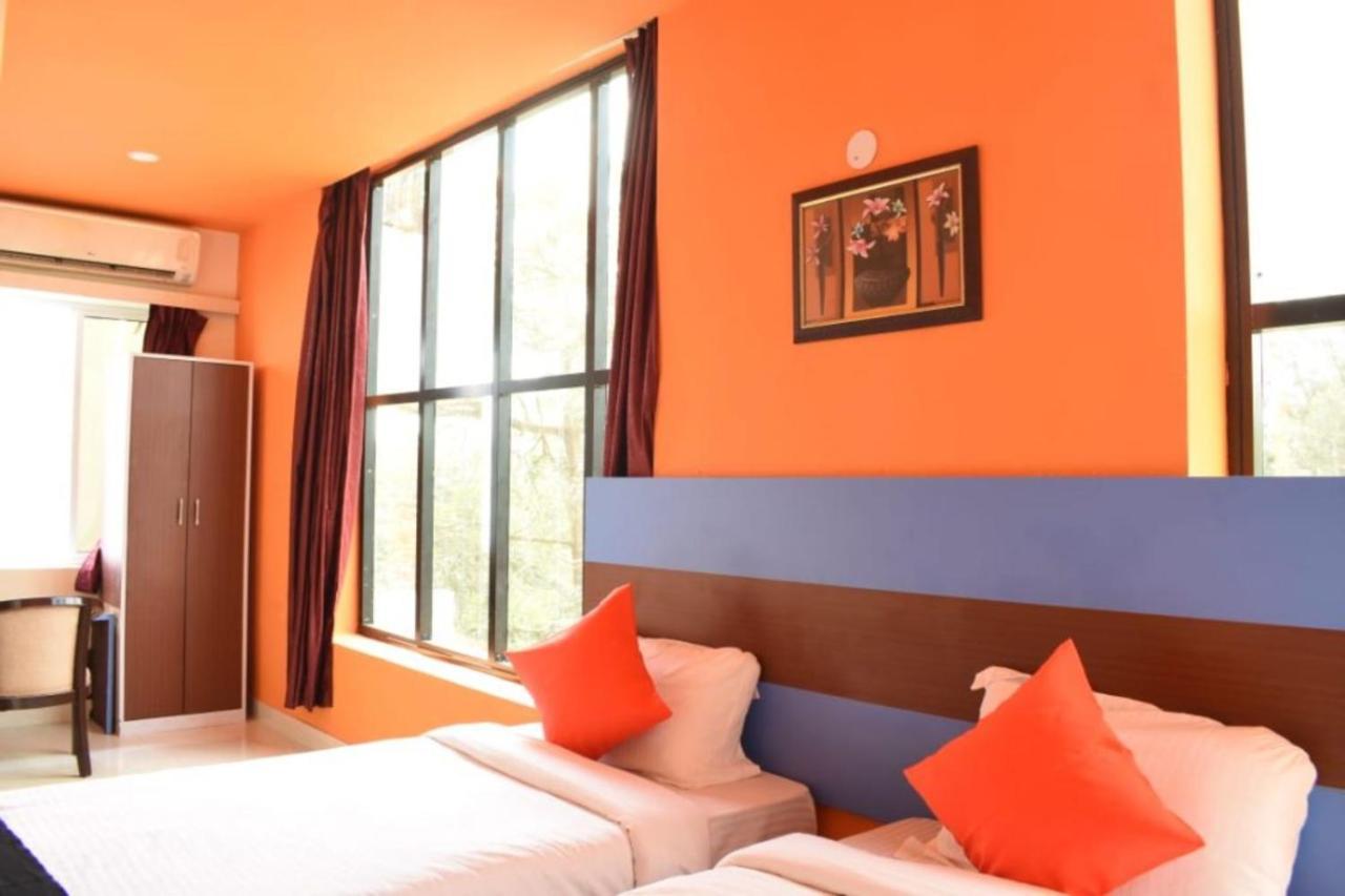 Goroomgo Hotel Planet Bhubaneswar Extérieur photo