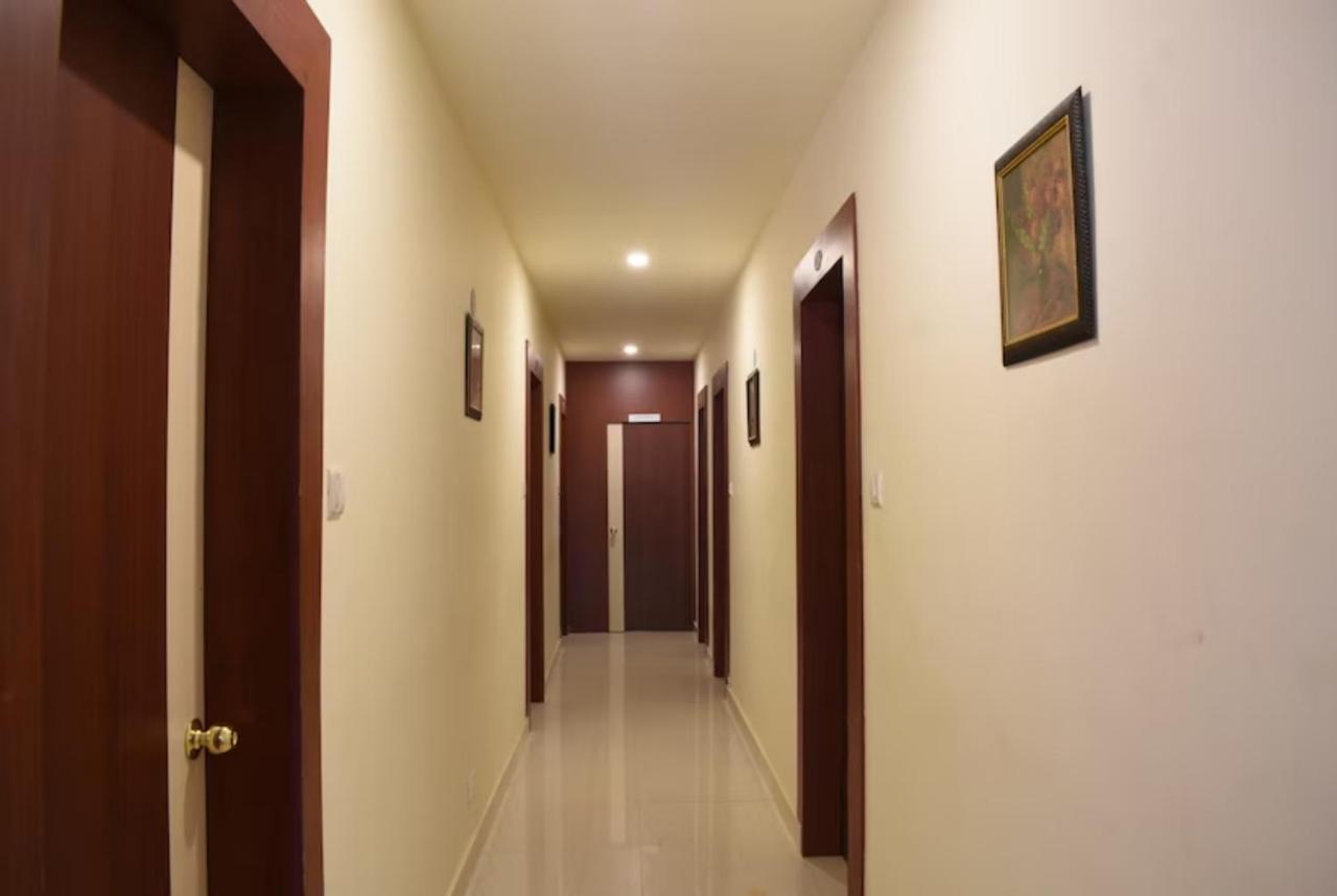 Goroomgo Hotel Planet Bhubaneswar Extérieur photo